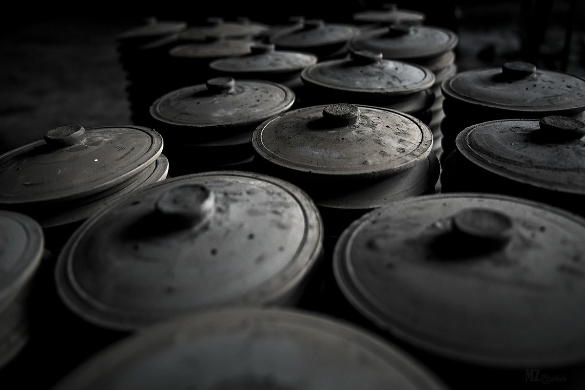 Yingjing Black Pottery | Photo by Min Zhao